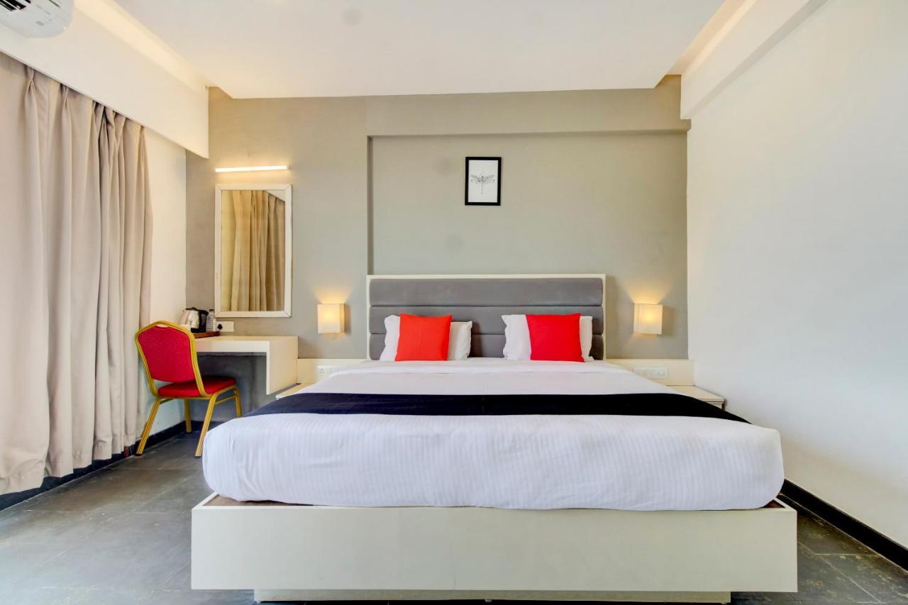 Capital O 77219 Hotel Dwarwata Dharwad Εξωτερικό φωτογραφία