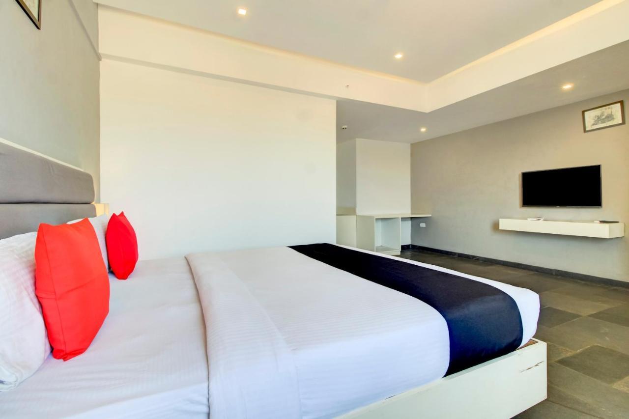 Capital O 77219 Hotel Dwarwata Dharwad Εξωτερικό φωτογραφία